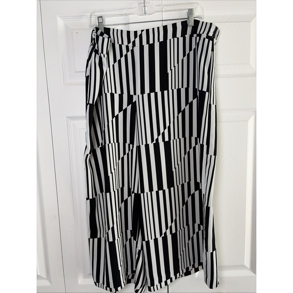 Chico's Geometric Stripe Wide Leg Crop Pants Womens Size 3 XL Black White